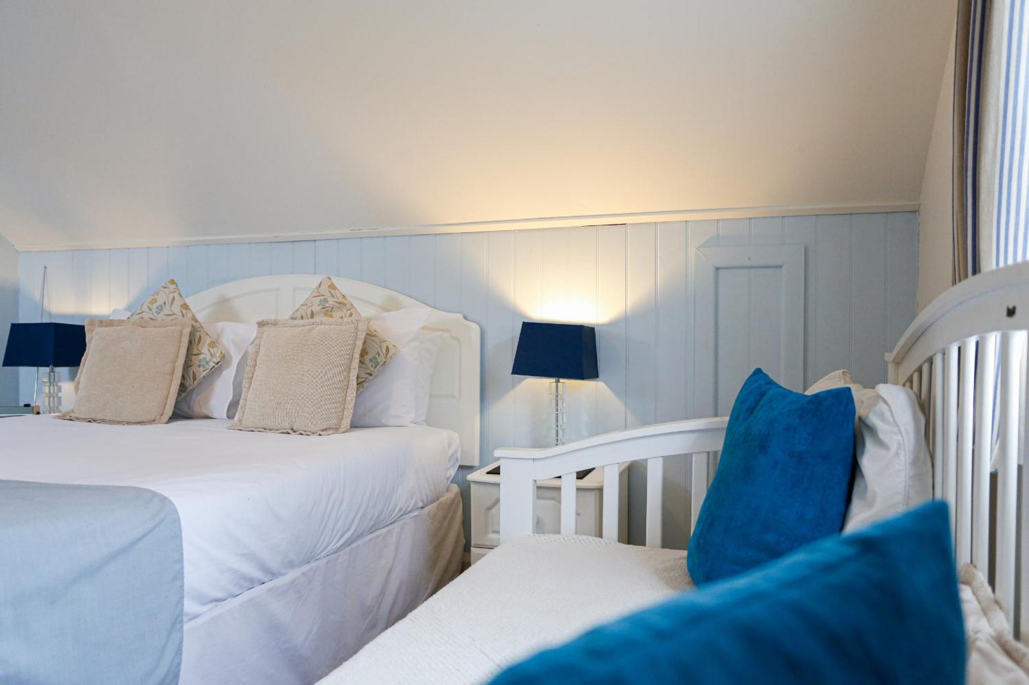 The Fishbourne Bed & Breakfast Room photo