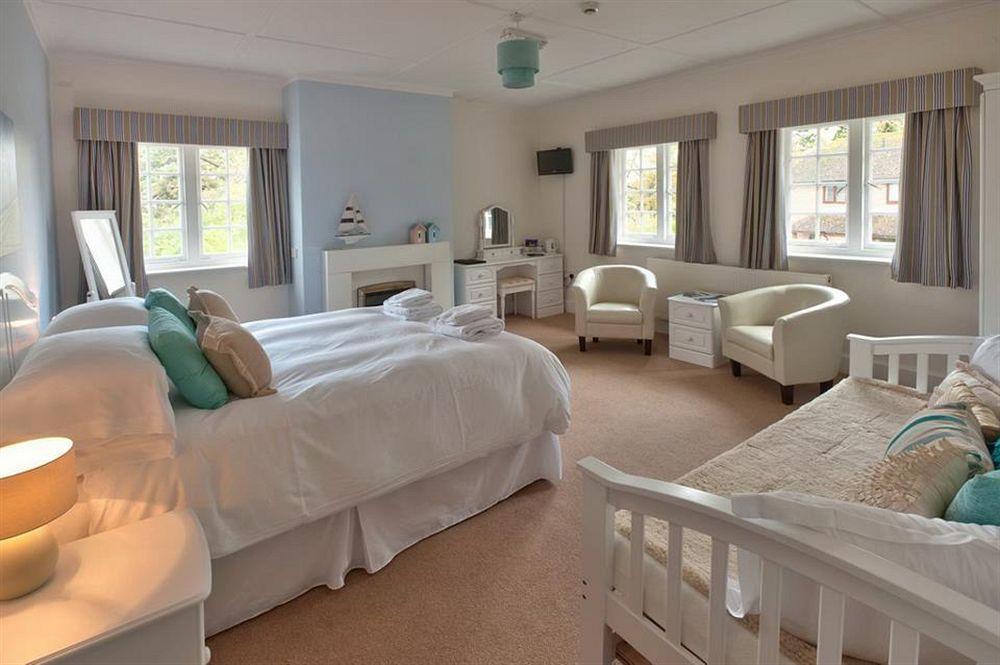 The Fishbourne Bed & Breakfast Exterior photo