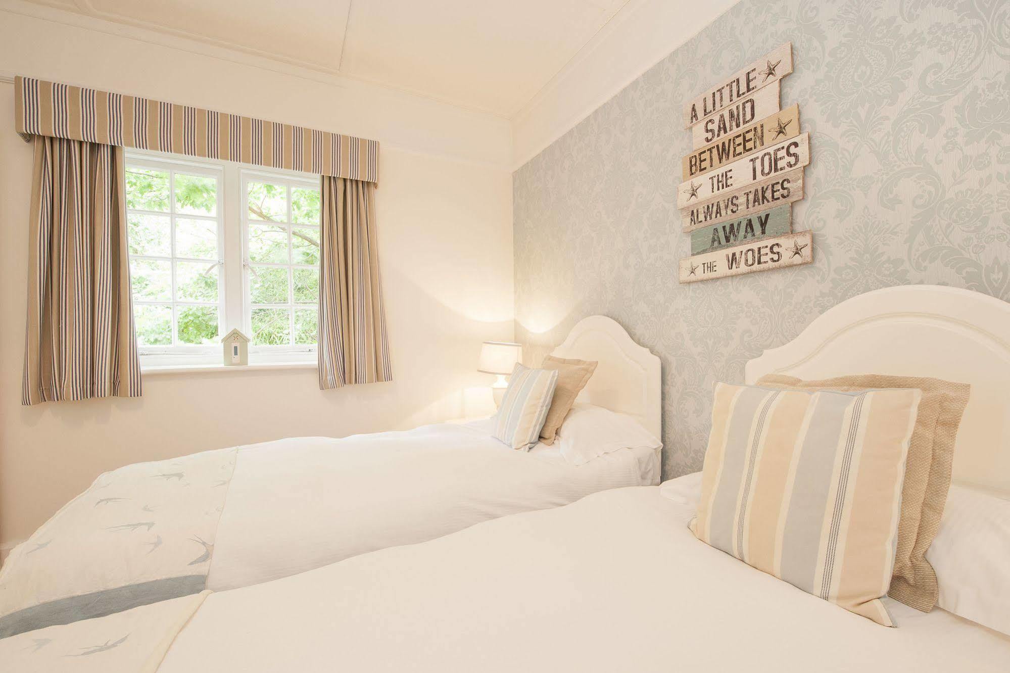 The Fishbourne Bed & Breakfast Exterior photo
